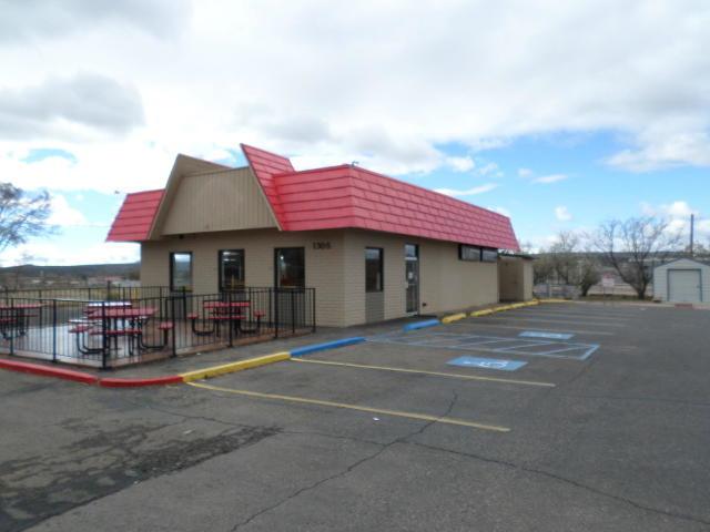 1305 West Highway 66 - Photo 1