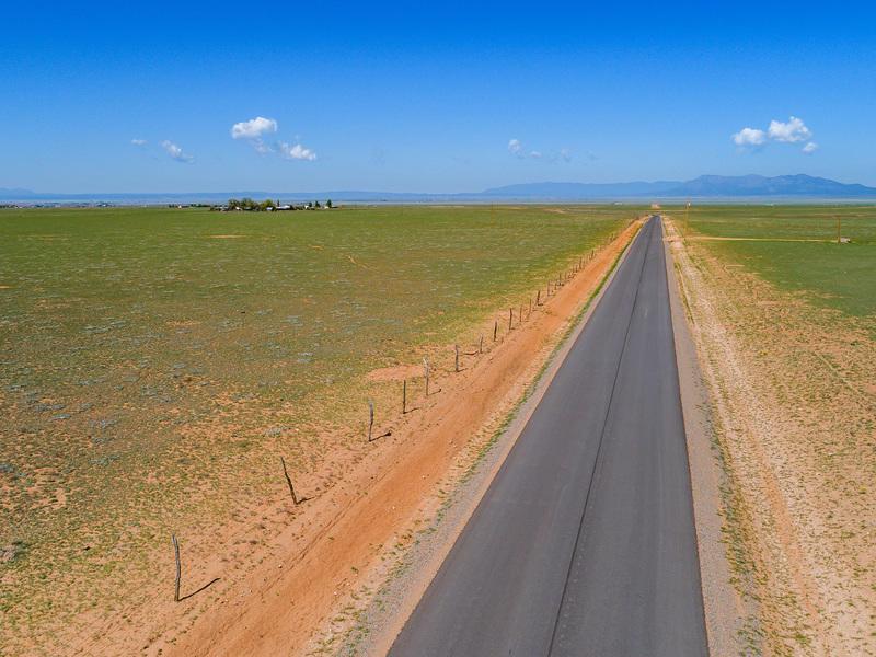 3915 41 Road - Photo 1