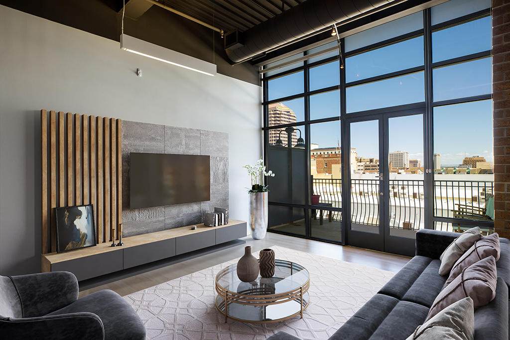100 Gold Avenue - Photo 1