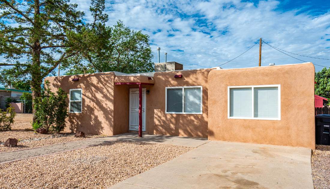 11420 Love Avenue - Photo 1