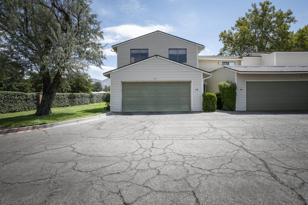 15 Westlake Drive - Photo 1