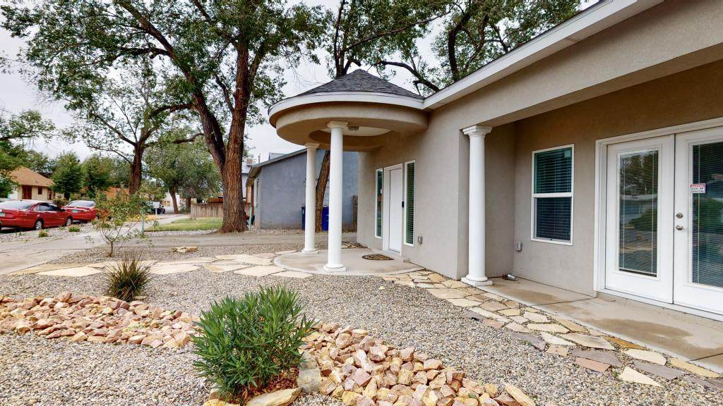 815 11th Street - Photo 1