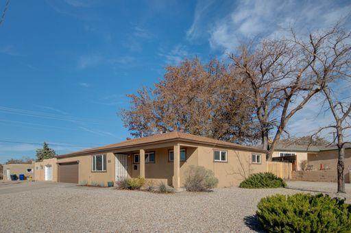 2116 Martha Street - Photo 1