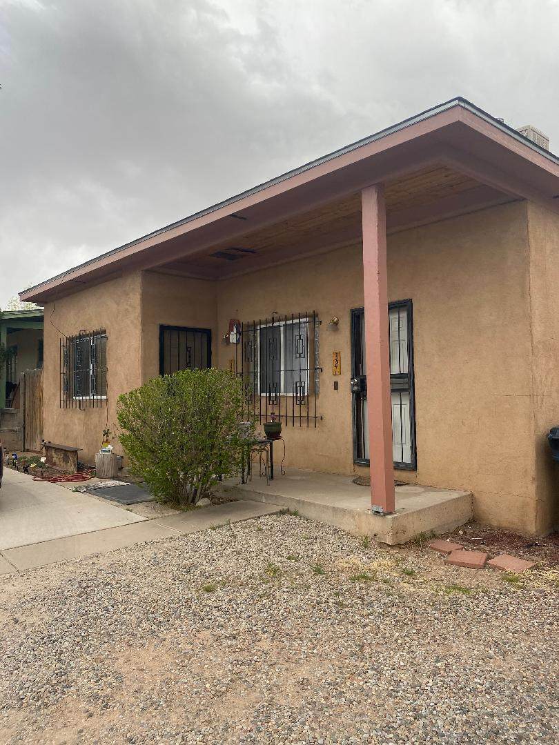 323 Montclaire Street - Photo 1