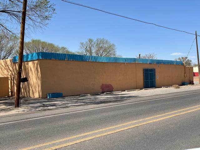 4531 Isleta Boulevard - Photo 1