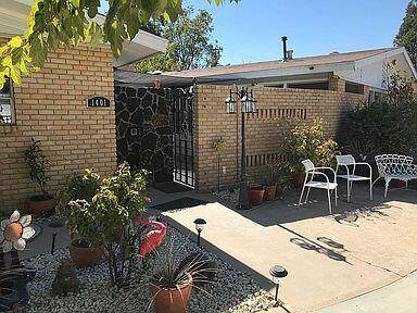 1401 Thomas Street - Photo 1