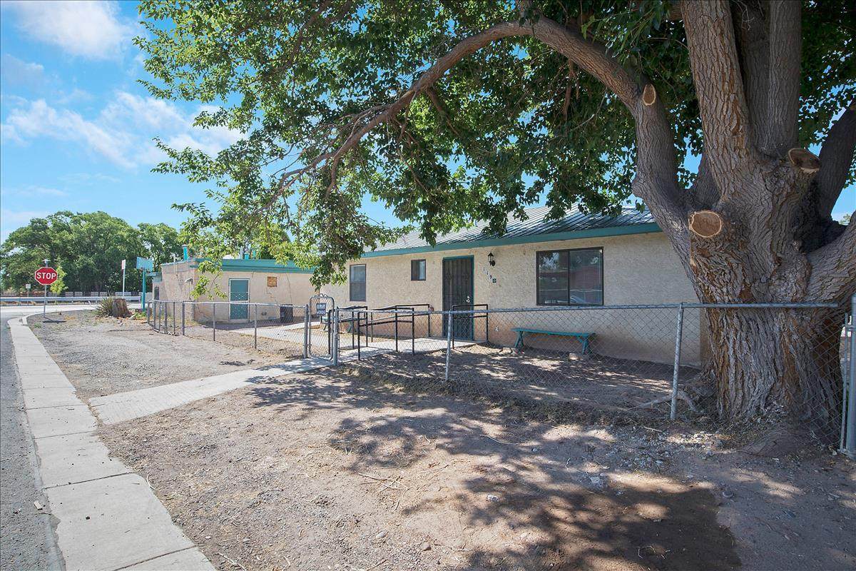119 Carr Street - Photo 1