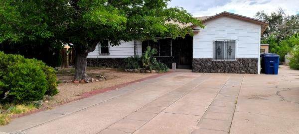 5405 Summer Avenue - Photo 1