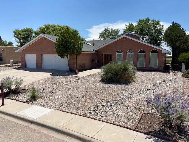 1013 Lee Trevino Drive - Photo 1