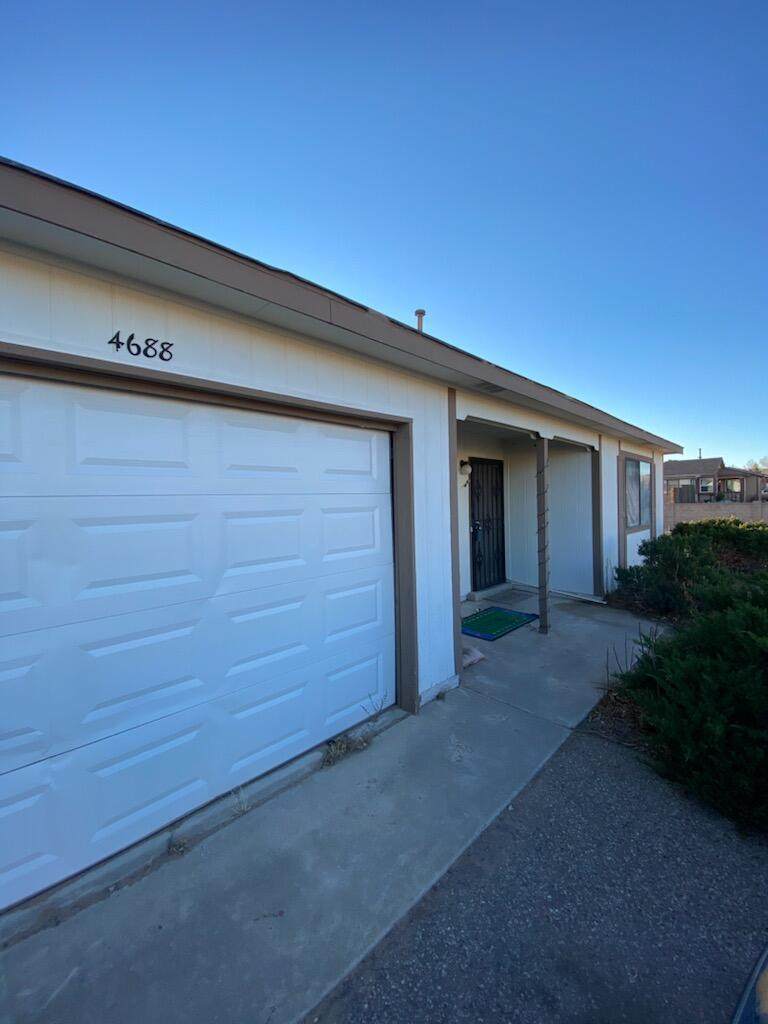 4688 Platinum Drive - Photo 1