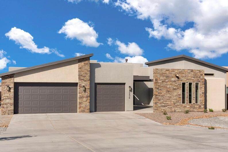 1605 Aztec Sun Court - Photo 1