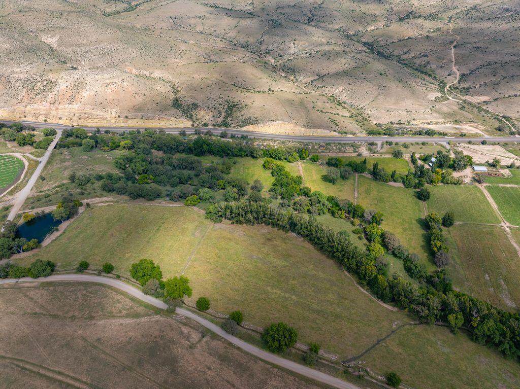 29224 U.S. Highway 70 - Photo 1