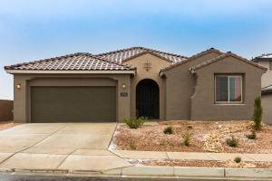 2748 Kings Canyon Loop - Photo 1