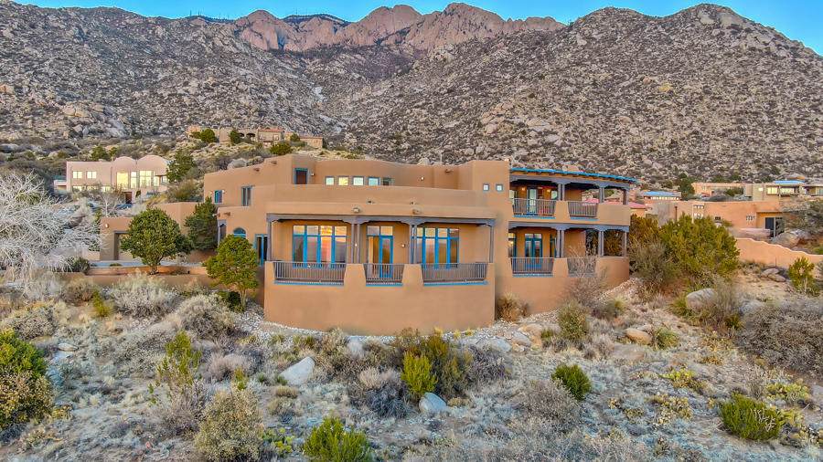 53 Rock Ridge Court - Photo 1