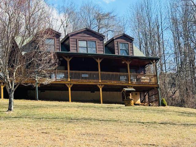 227 Hunters Path - Photo 1