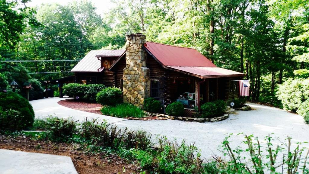 265 Lottie Lane - Photo 1
