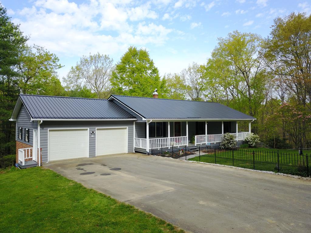 369 Hideaway - Photo 1