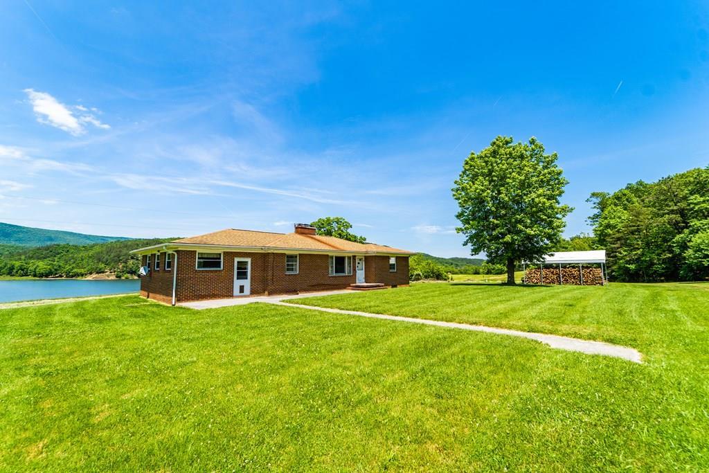 1667 Johns Creek Dr. - Photo 1
