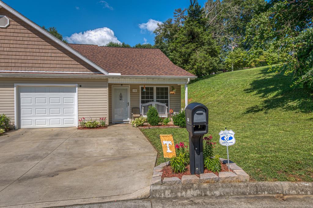 110 Willow Oak Court - Photo 1