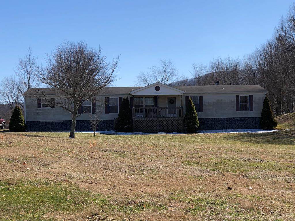 415 Zoo Lane - Photo 1