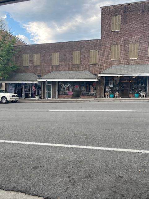 1517 Front Street - Photo 1