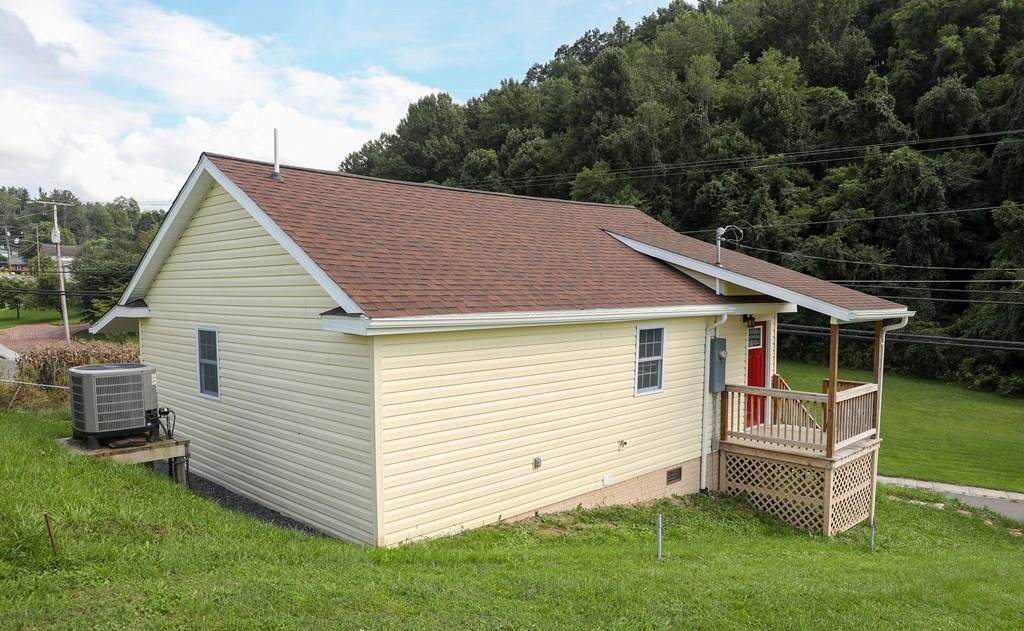 407 Virginia Avenue - Photo 1