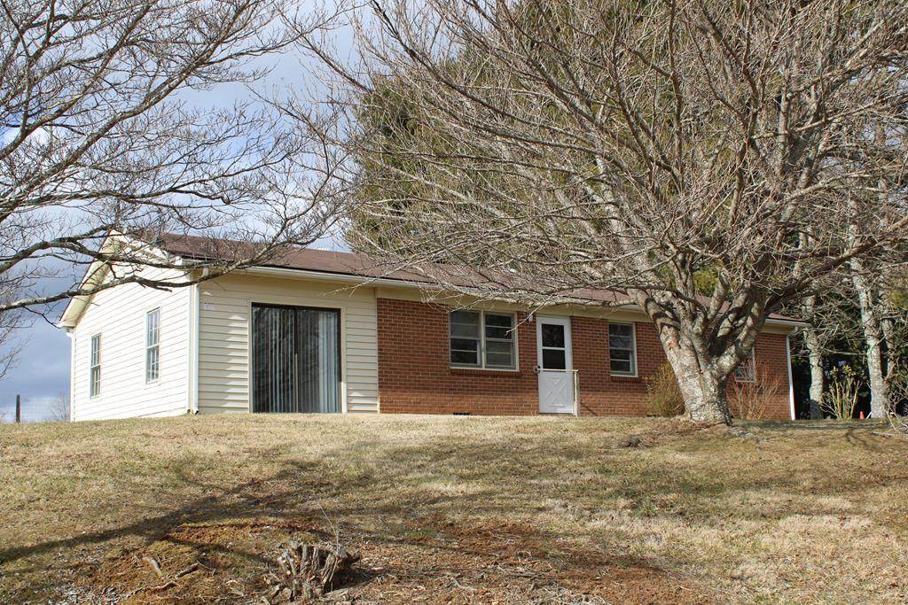 416 Boxwood Lane - Photo 1