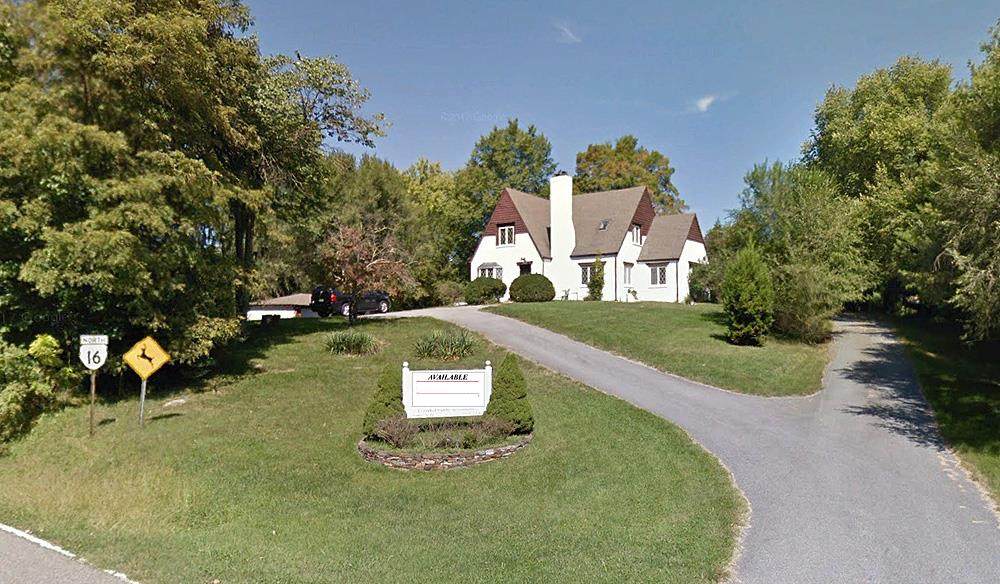 225 Park Blvd. - Photo 1