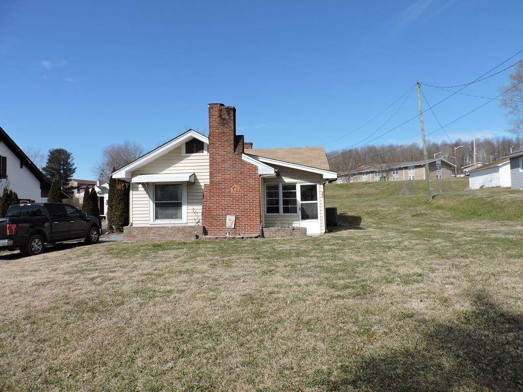 245 Chilhowie St - Photo 1
