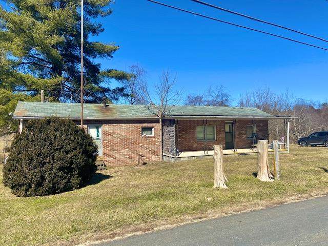 1224 Castleton Road - Photo 1