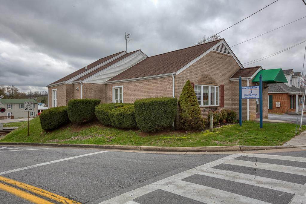 460 Main St - Photo 1