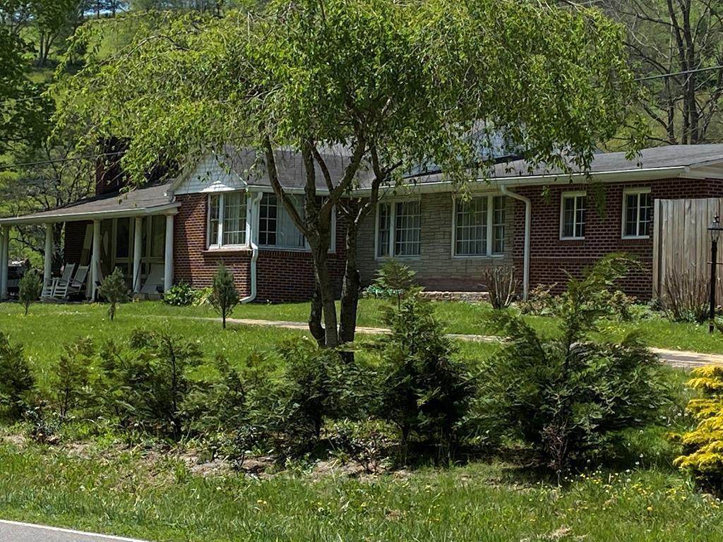 7707 South 71 - Photo 1