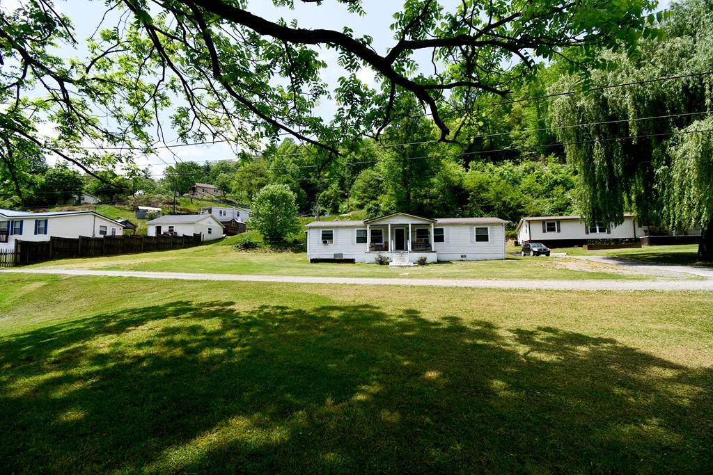153 Honaker St - Photo 1