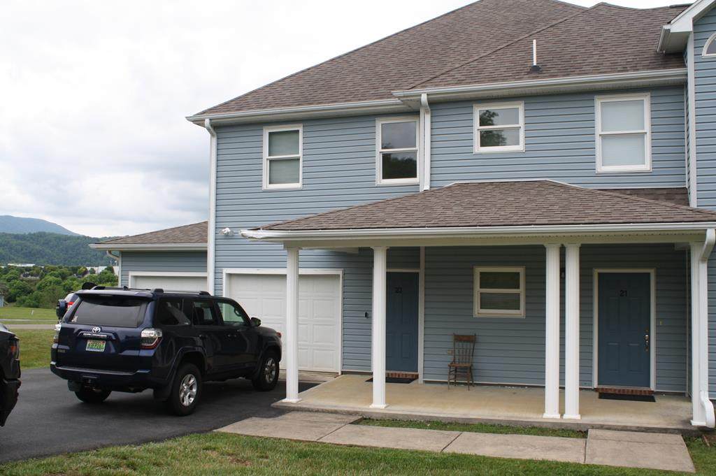 23 Village Court - Photo 1
