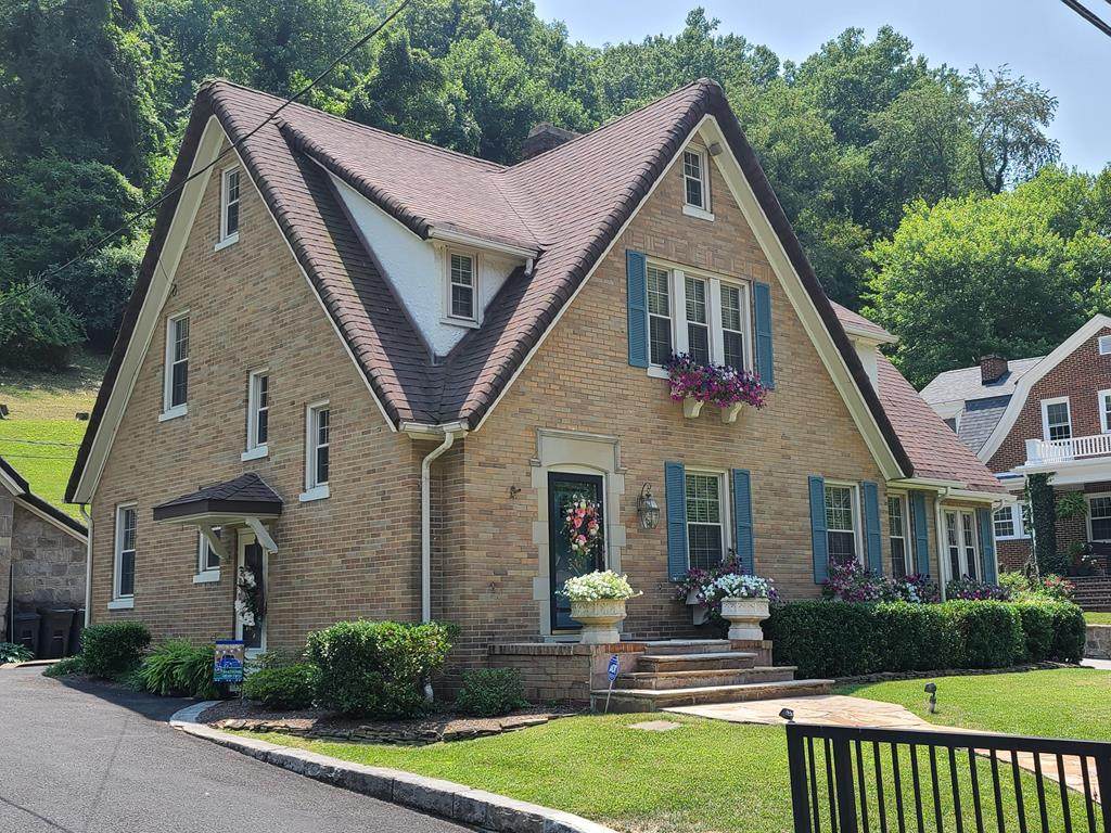 21394 Riverside Drive - Photo 1