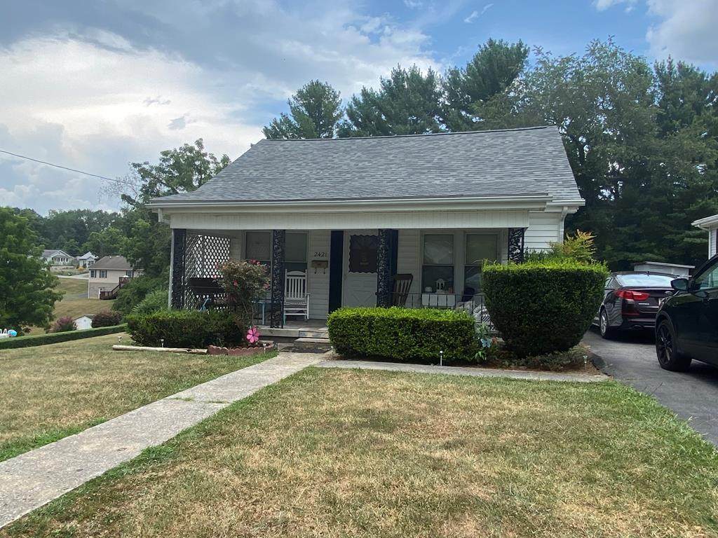 2421 Randolph St - Photo 1