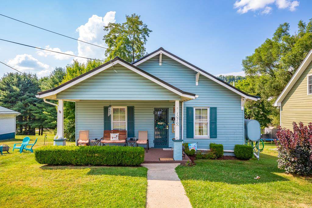 1070 Monroe Street - Photo 1