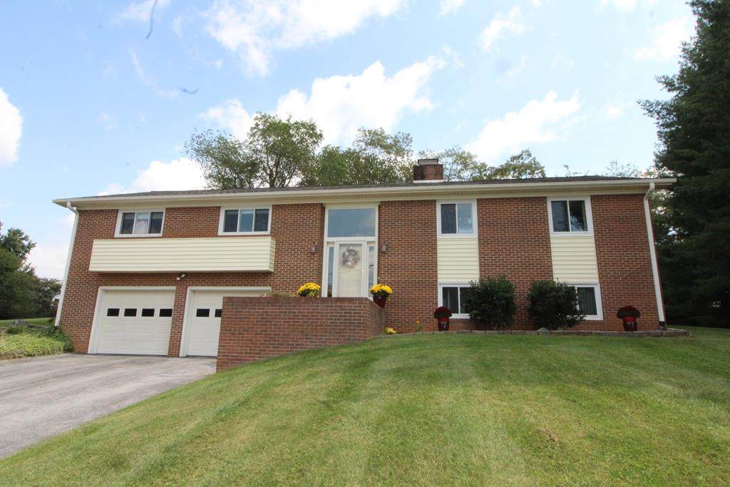 122 Sherry Ln - Photo 1