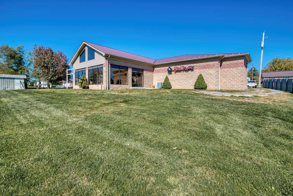 620 Railroad Dr. - Photo 1