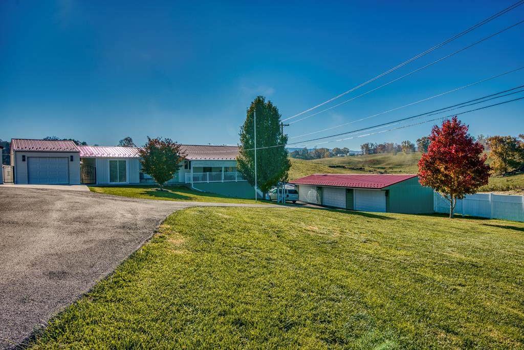 27201 Bonnie Lane - Photo 1