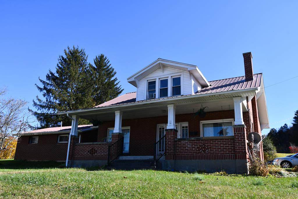 1110 Farmer St - Photo 1