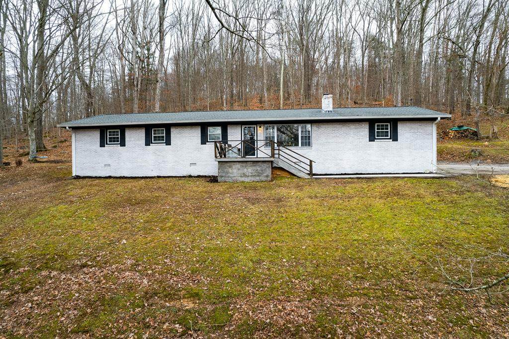 244 Pine Circle Dr - Photo 1