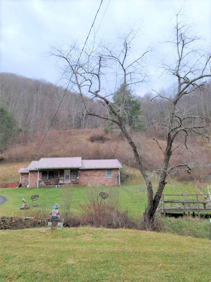 1944 Southfork Rd. - Photo 1
