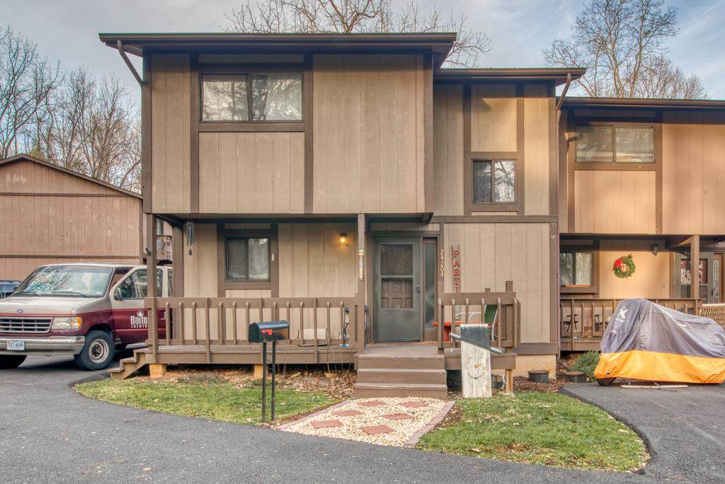24204 Woodridge Circle - Photo 1