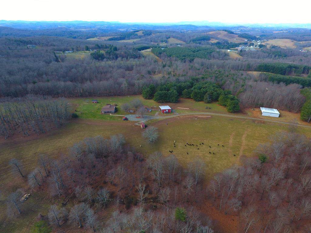 748 748 Locust Ridge Rd - Photo 1