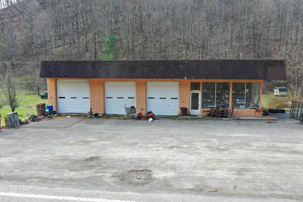2728 Indian Creek Road - Photo 1
