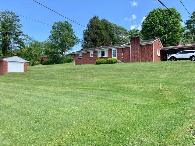 55 Chevrolet Ave - Photo 1