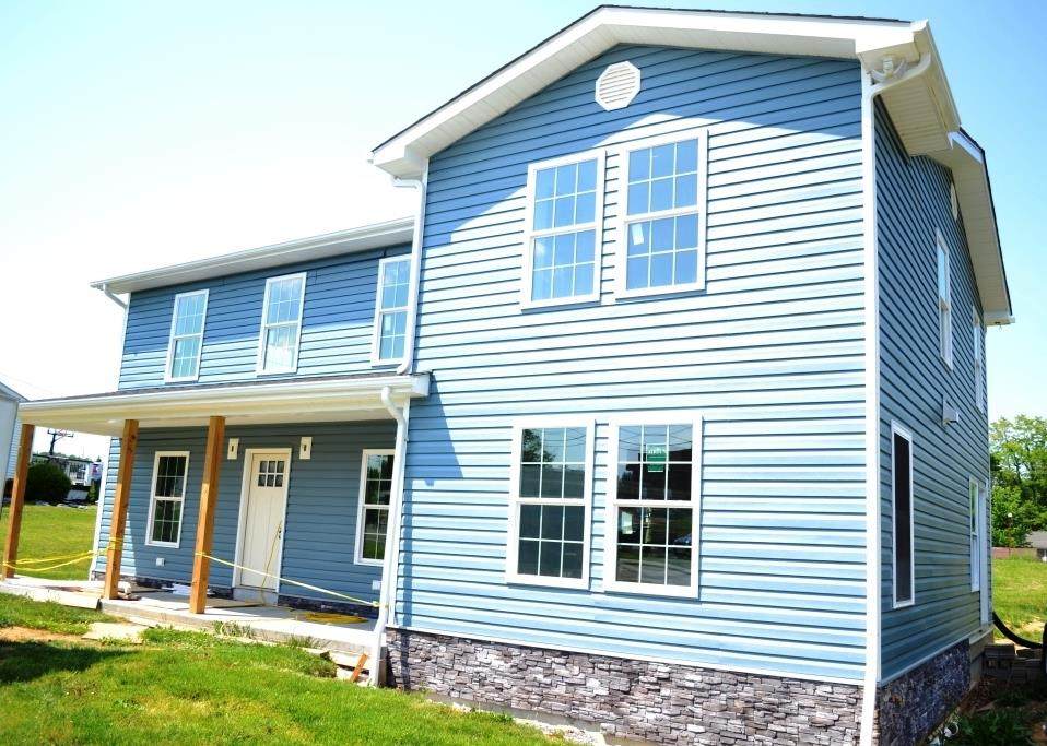 324 E Buck Avenue - Photo 1