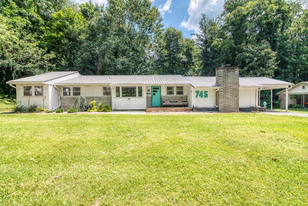 745 Sutherlin Street - Photo 1