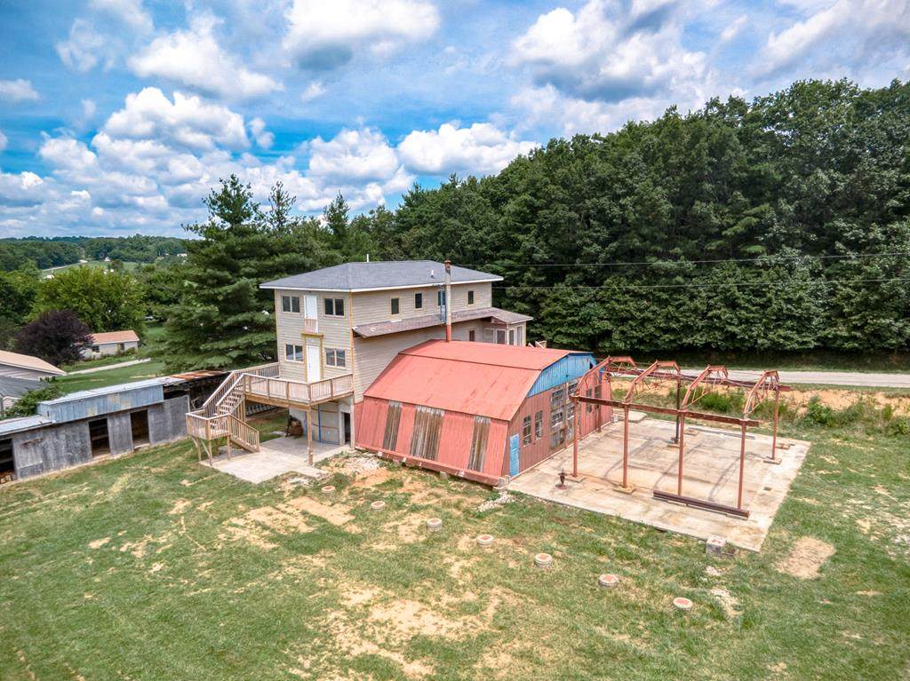 218 Jerry Ln - Photo 1